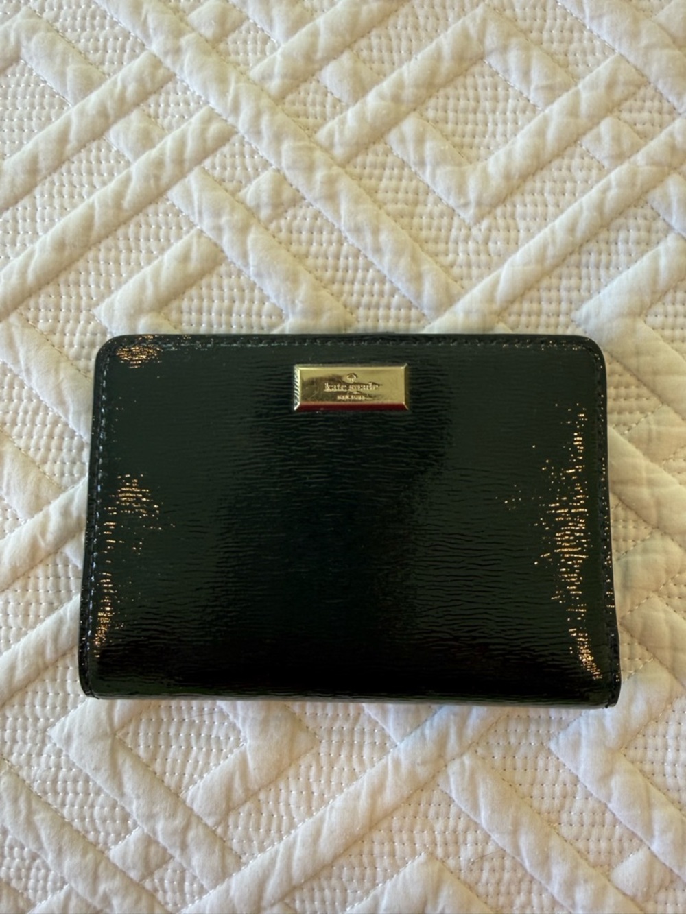 kate spade glossy black patent wallet